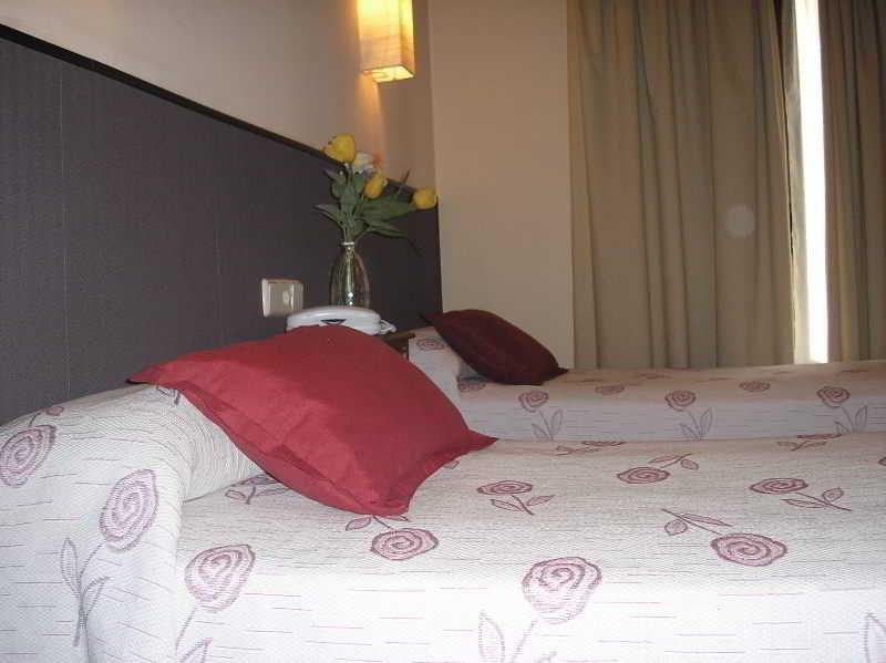 Hostal Alfonso XII By Toledo Ap Extérieur photo